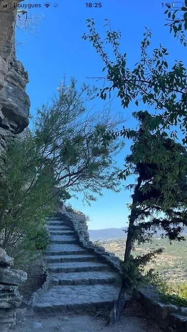 Villa Saignon Les Plus Beaux Villages De France